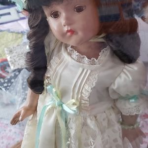 Keepsakes Doll
